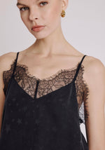 Cargar imagen en el visor de la galería, Top TAYLORSTARS | Strap top with lace and black star patterns
