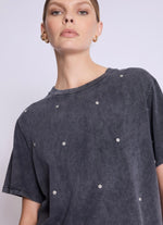 Cargar imagen en el visor de la galería, T-shirt ERIVET | Washed grey rivet T-shirt
