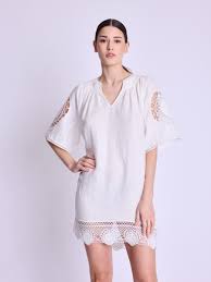 RENZA | Short dress in linen with embroidered hearts